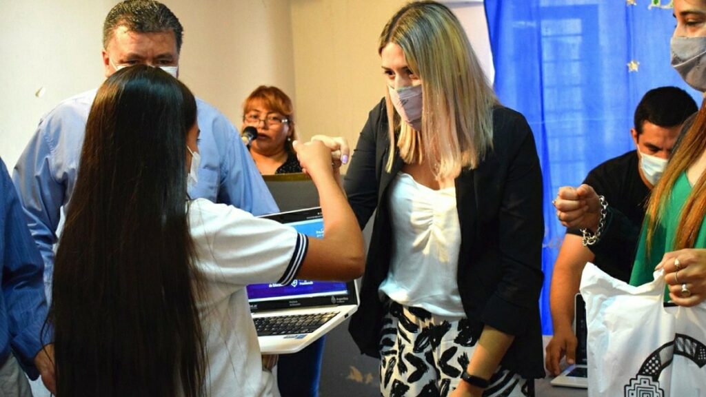 Andrea Centurión “En Catamarca ya hay escuelas que van cinco horas