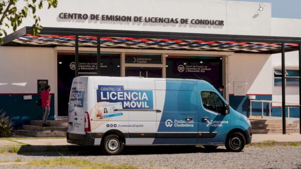 falsos-gestores-se-hacen-pasar-por-empleados-del-centro-de-emision-de-licencias