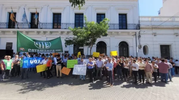 Docentes denuncian un “empobrecimiento sostenido” y cuestionan la política salarial en Catamarca