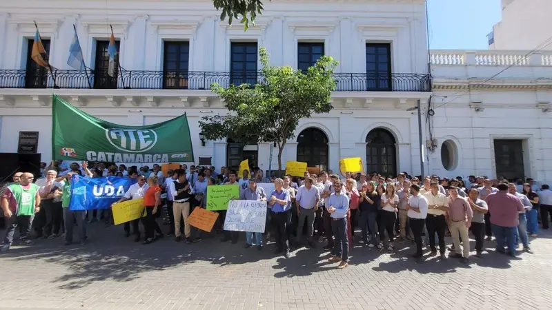 Docentes denuncian un “empobrecimiento sostenido” y cuestionan la política salarial en Catamarca
