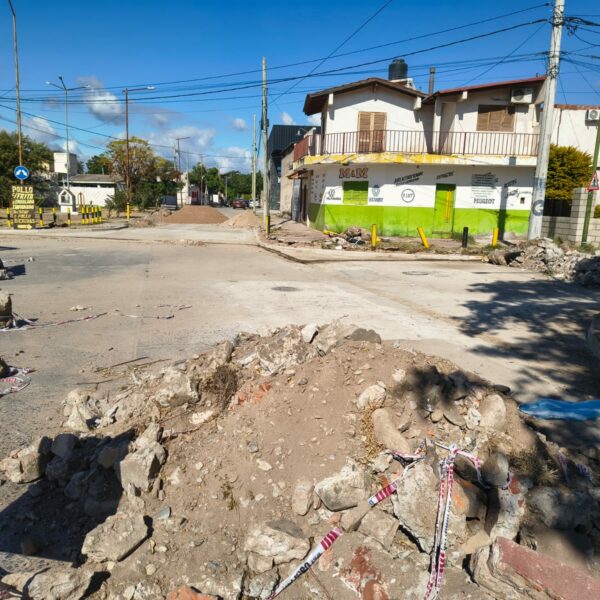 Vecinos reclaman demoras en obras y crecen los cuestionamientos sobre la ejecución de trabajos públicos